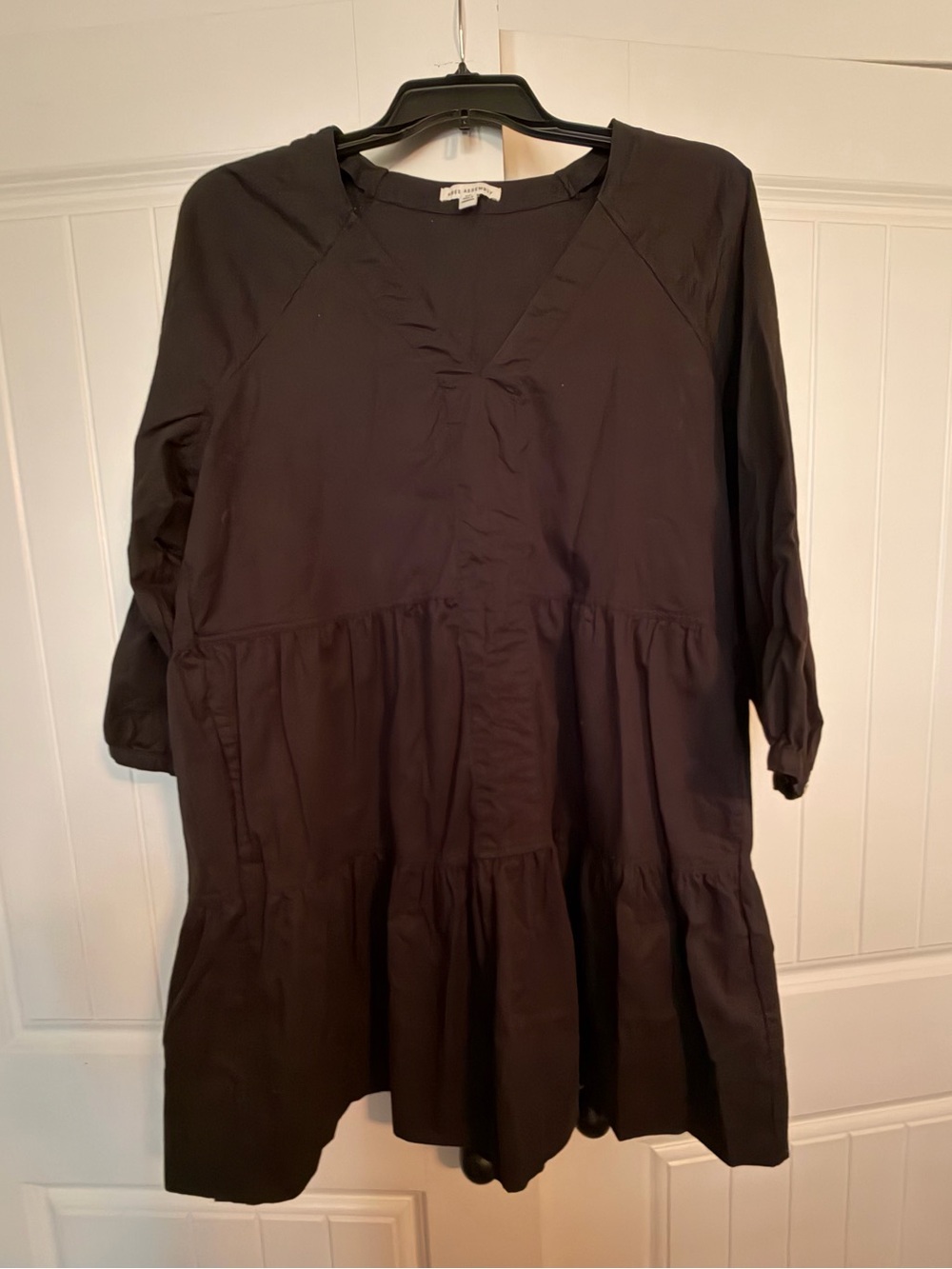 Women's Black Tiered V-Neck Mini Dress